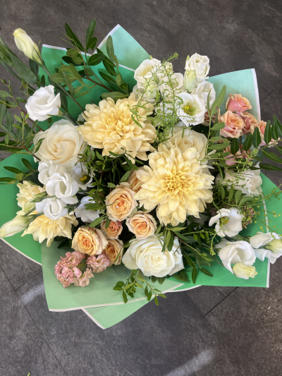 It’s All  Peachy - Florists choice of peachy pastels, cream and white tones for a warm neutral colour palette.